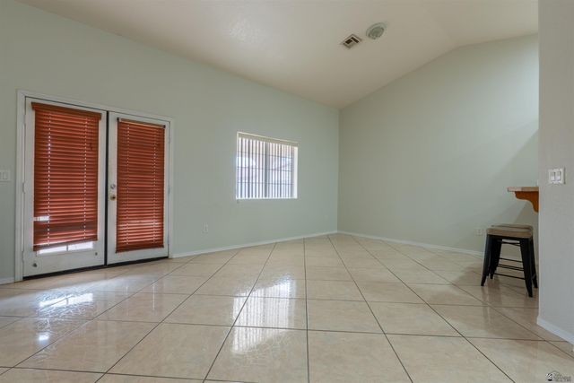 1140 N Villareal Ave, San Luis, AZ 85336