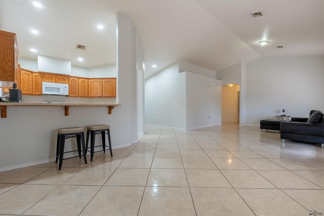 1140 N Villareal Ave, San Luis, AZ 85336