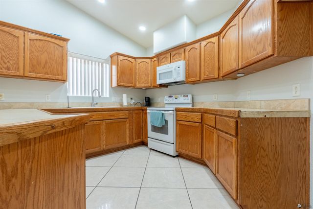 1140 N Villareal Ave, San Luis, AZ 85336