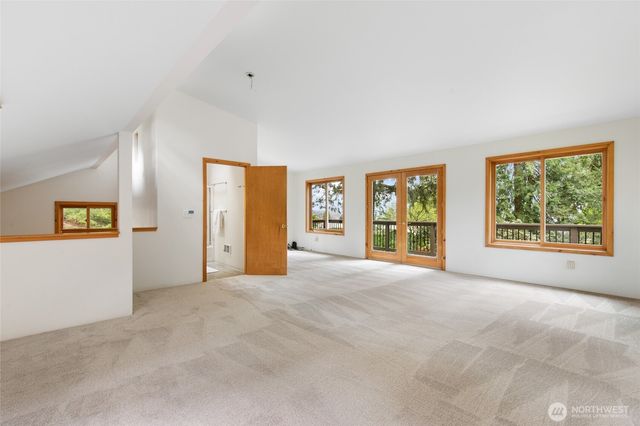 15822 34th Avenue NE, Lake Forest Park, WA 98155