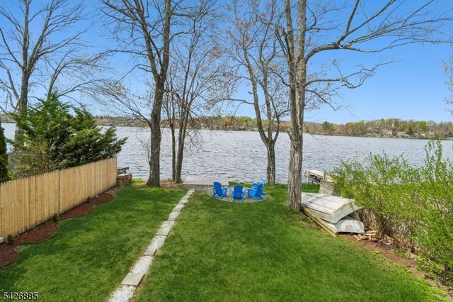 119 Lake Shore Dr, West Milford Twp., NJ 07421