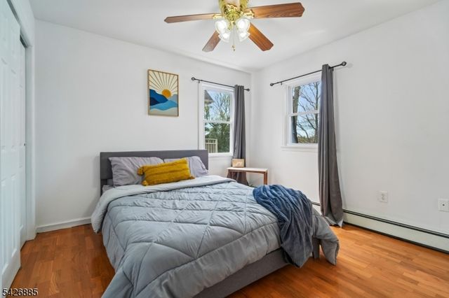 119 Lake Shore Dr, West Milford Twp., NJ 07421