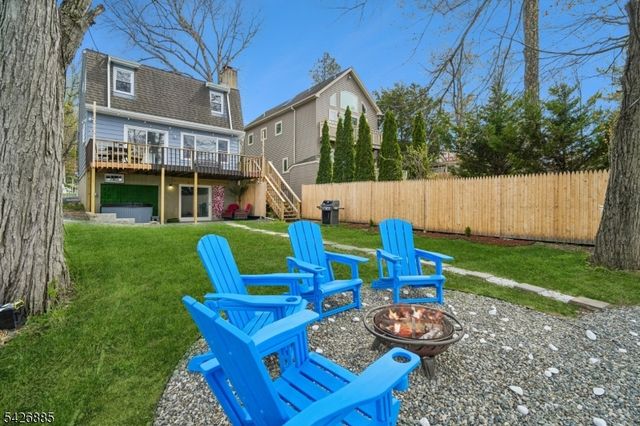 119 Lake Shore Dr, West Milford Twp., NJ 07421