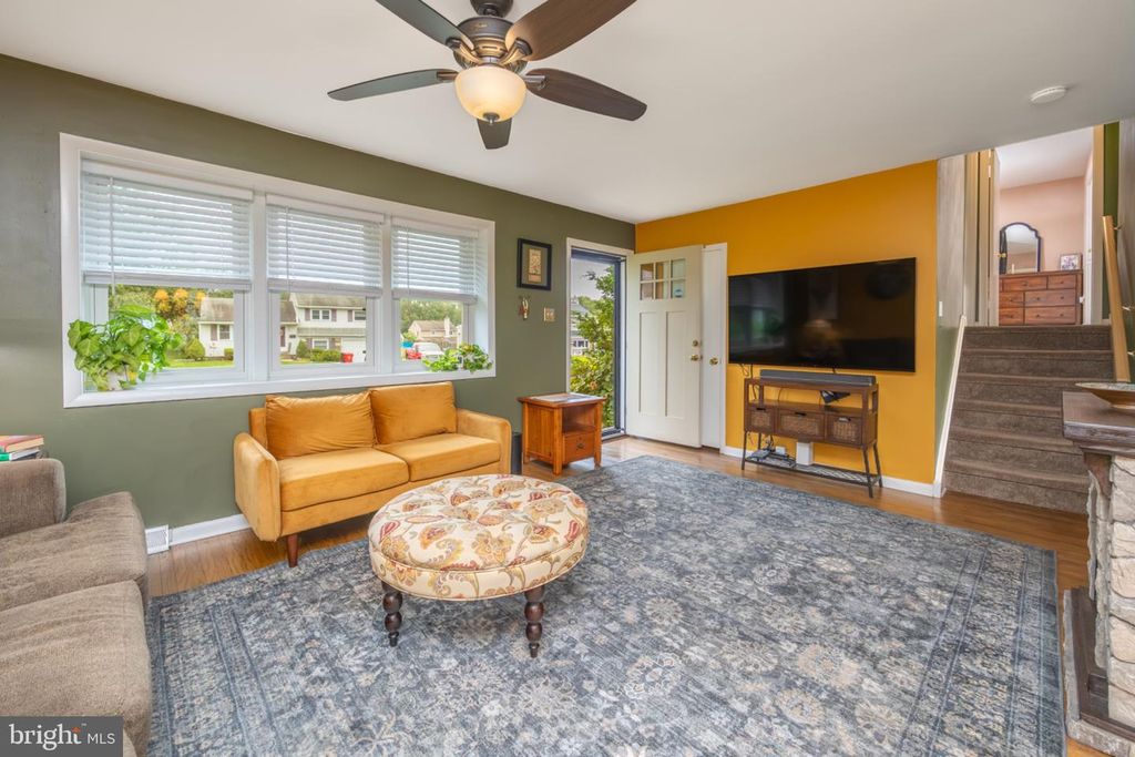 1252 JUNE RD, WARMINSTER, PA 18974 — photo 5