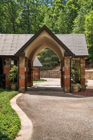 114 Lees Lake Road, Fayetteville, GA 30214