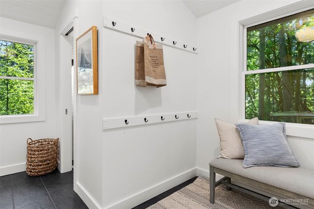 7026 Island Center Road NE, Bainbridge Island, WA 98110