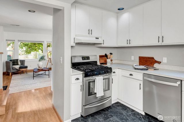 116 24th Avenue S, Seattle, WA 98144