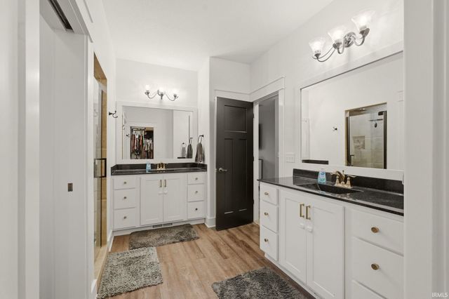 5587 Deer Hollow Road, Auburn, IN 46706
