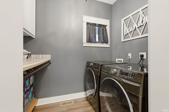 5587 Deer Hollow Road, Auburn, IN 46706