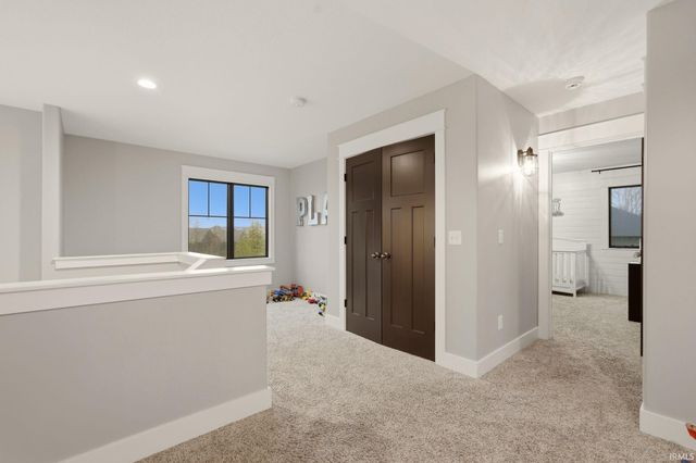 5587 Deer Hollow Road, Auburn, IN 46706