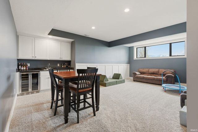 5587 Deer Hollow Road, Auburn, IN 46706