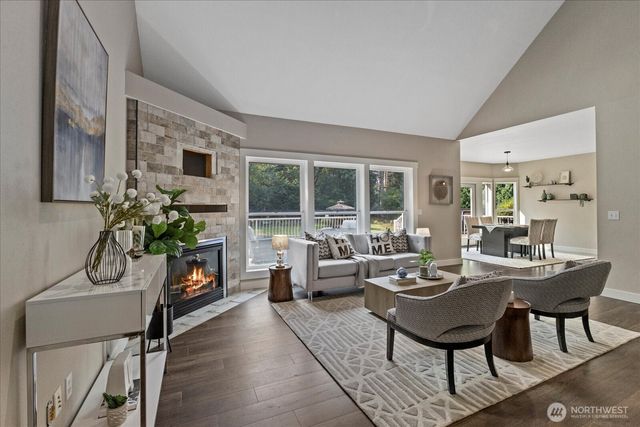 22005 260th Avenue SE, Maple Valley, WA 98038