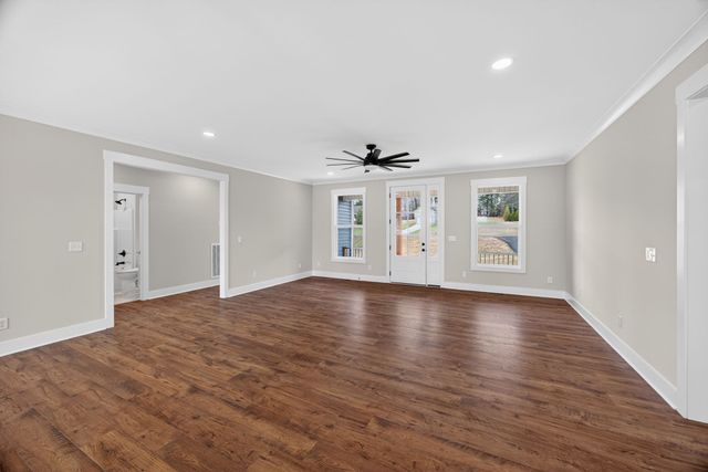 3485 Northwind Dr, Cookeville, TN 38506