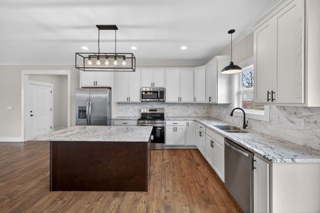 3485 Northwind Dr, Cookeville, TN 38506