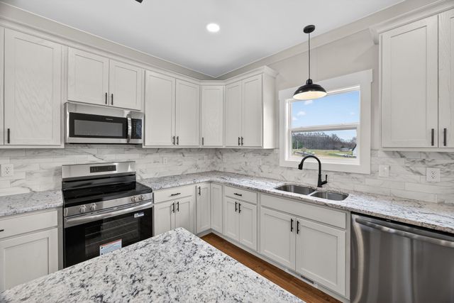 3485 Northwind Dr, Cookeville, TN 38506