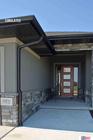 512 Deep Water Bay, Lincoln, NE 68527