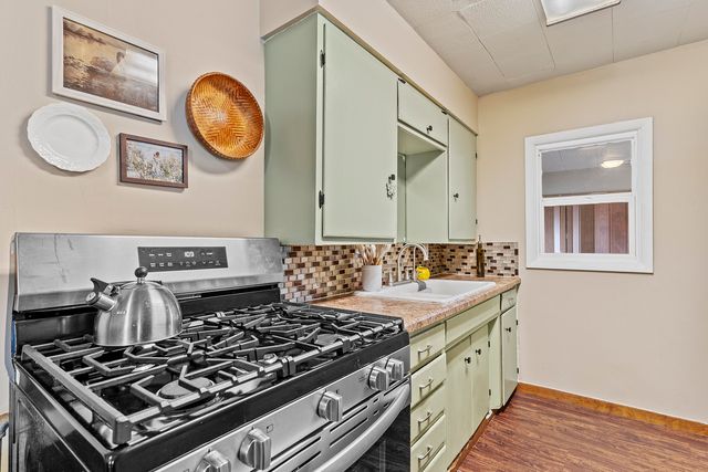 2930 W Lynn Street, Springfield, MO 65802