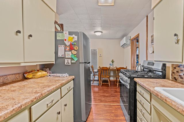 2930 W Lynn Street, Springfield, MO 65802