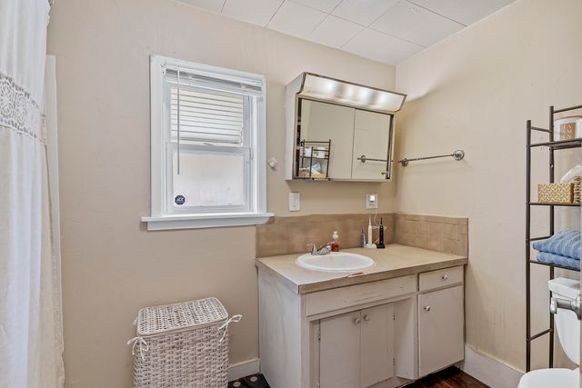 2930 W Lynn Street, Springfield, MO 65802