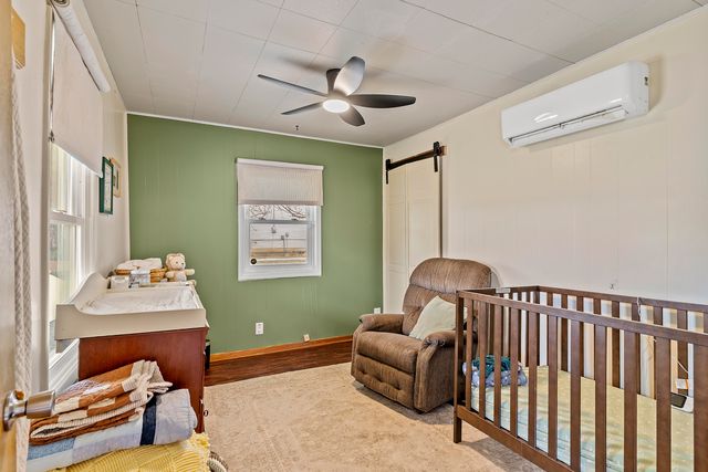 2930 W Lynn Street, Springfield, MO 65802