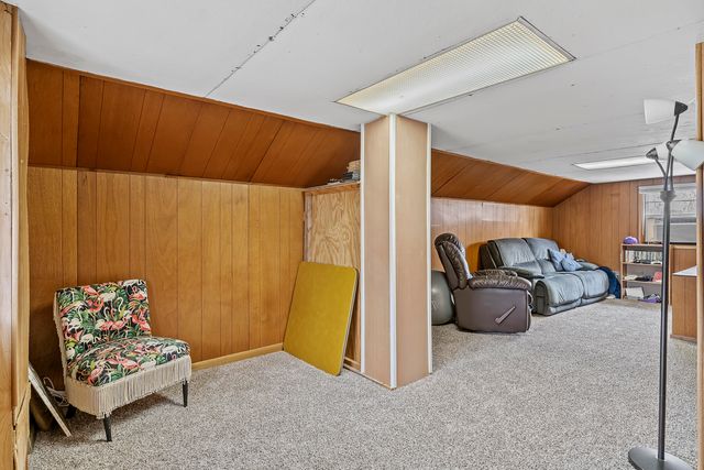 2930 W Lynn Street, Springfield, MO 65802