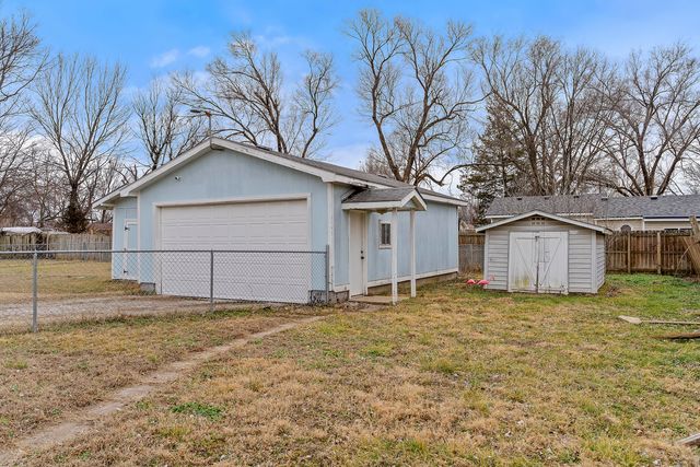2930 W Lynn Street, Springfield, MO 65802