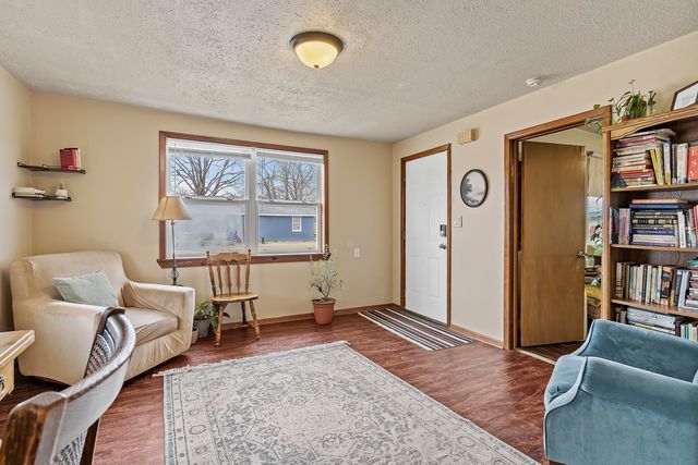 2930 W Lynn Street, Springfield, MO 65802