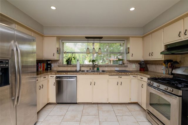2640 Ridgecrest Drive, Southlake, TX 76092