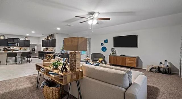 829 Loomis Trail, Justin, TX 76247