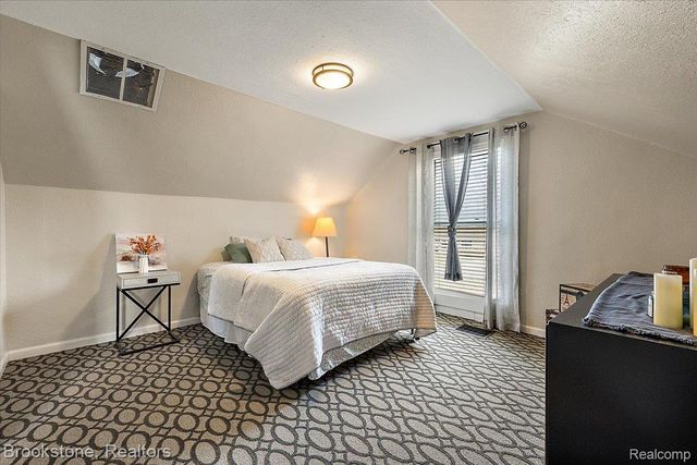 2281 Dexter Road, Auburn Hills, MI 48326