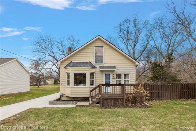 2281 Dexter Road, Auburn Hills, MI 48326