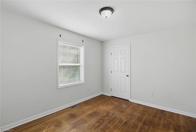 2537 Owen Drive, Winston-salem, NC 27106