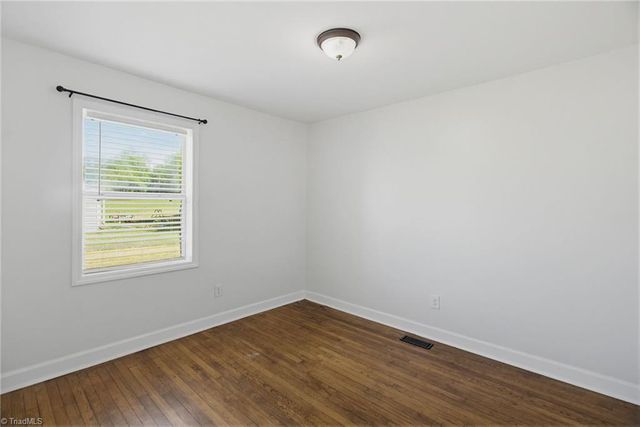 2537 Owen Drive, Winston-salem, NC 27106