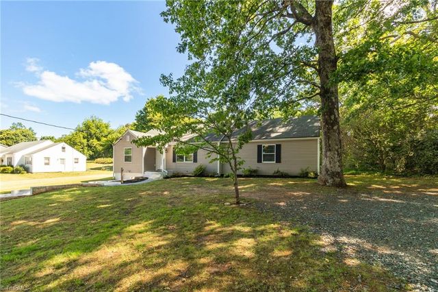 2537 Owen Drive, Winston-salem, NC 27106