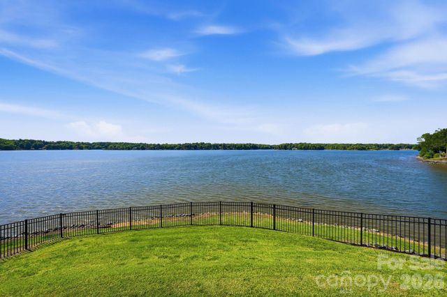 16525 Forest Home Road, Charlotte, NC 28278