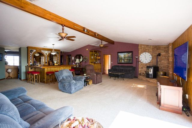 8924 Road 244, Terra Bella, CA 93270