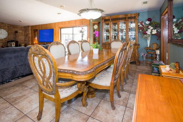 8924 Road 244, Terra Bella, CA 93270