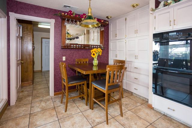 8924 Road 244, Terra Bella, CA 93270