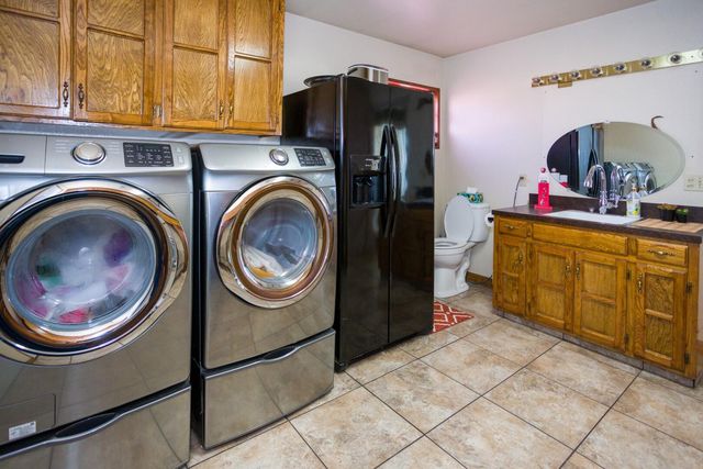 8924 Road 244, Terra Bella, CA 93270