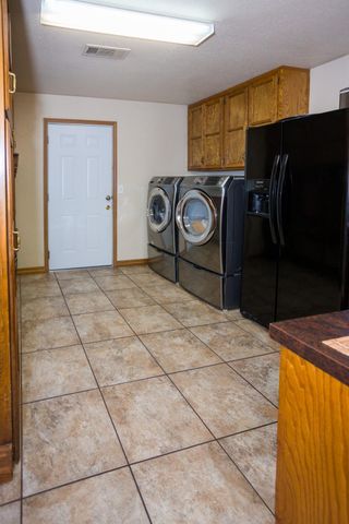 8924 Road 244, Terra Bella, CA 93270