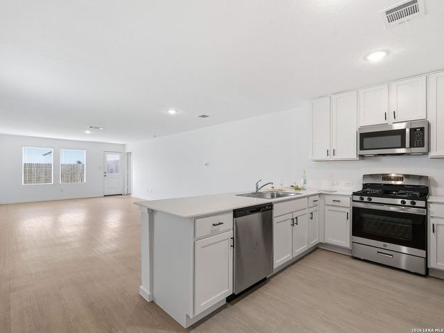 7311 Adam Star, San Antonio, TX 78263