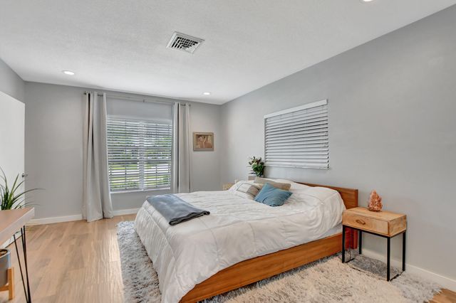 510 Silver Lane, Boca Raton, FL 33432