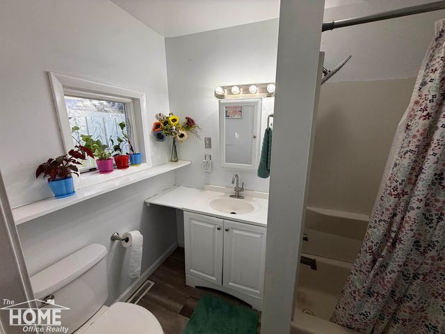 104 E Perry Street, Durand, MI 48429