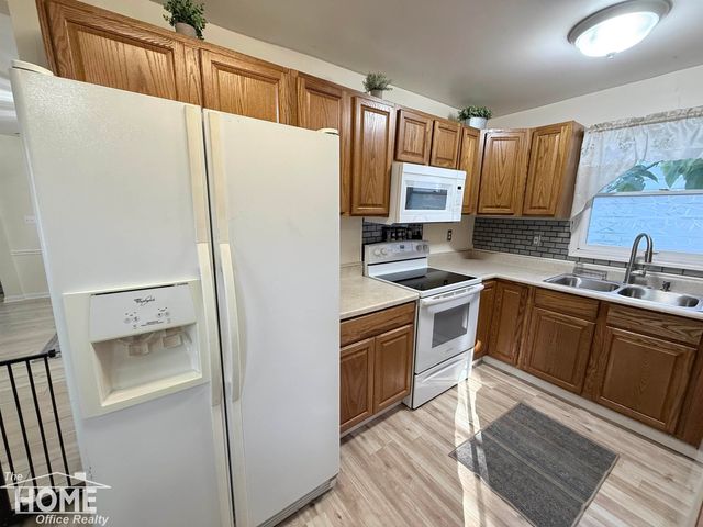 104 E Perry Street, Durand, MI 48429