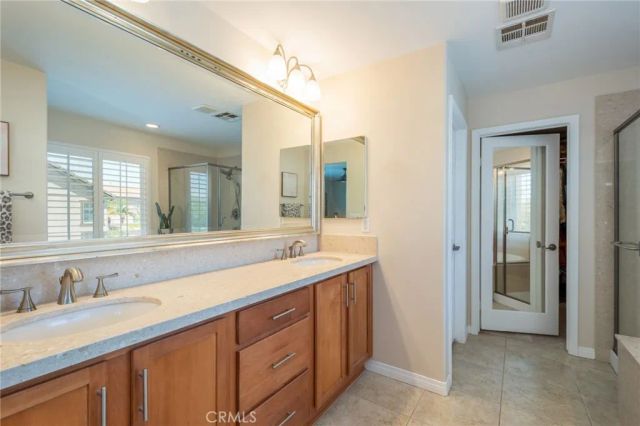 28802 Silversmith, Valencia, CA 91354