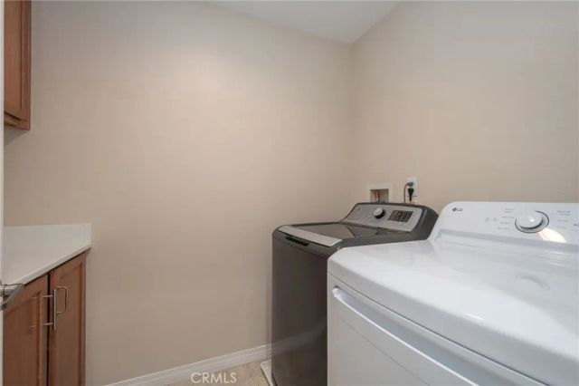 28802 Silversmith, Valencia, CA 91354