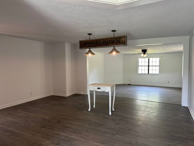 709 HINES GIN RD, Selmer, TN 38375