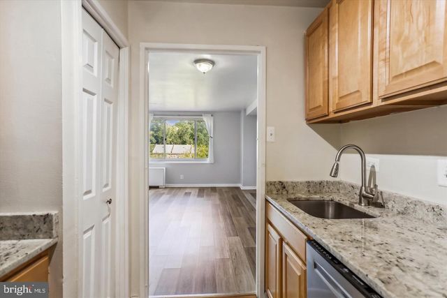 1900 LYTTONSVILLE RD #602, Silver Spring, MD 20910