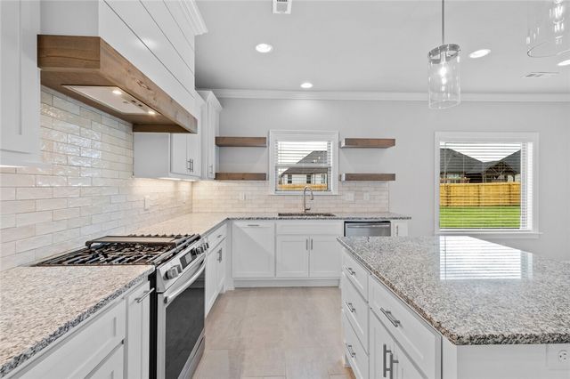 2412 Salmon Street, Pea Ridge, AR 72751