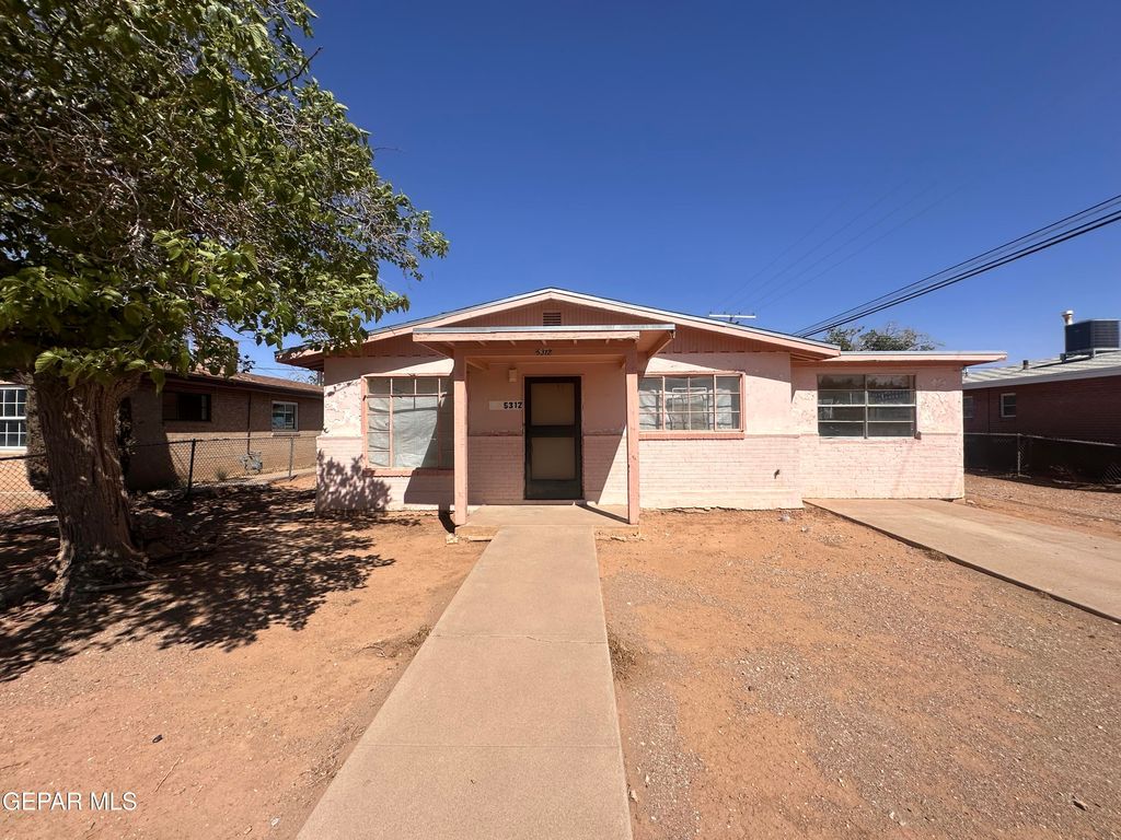 5312 ALPS Drive, El Paso, TX 79904